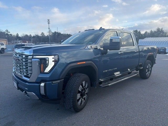 2024 GMC Sierra 2500HD Denali's photo