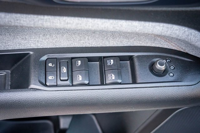 2022 Jeep Compass Latitude Lux photo 14