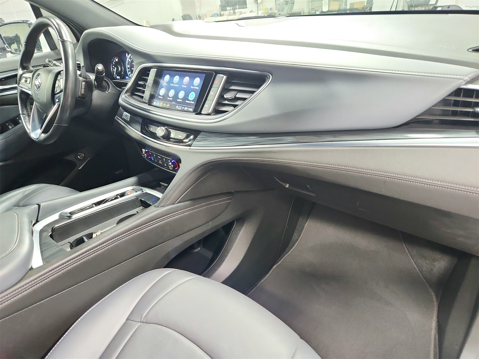 2024 Buick Enclave Premium photo 43