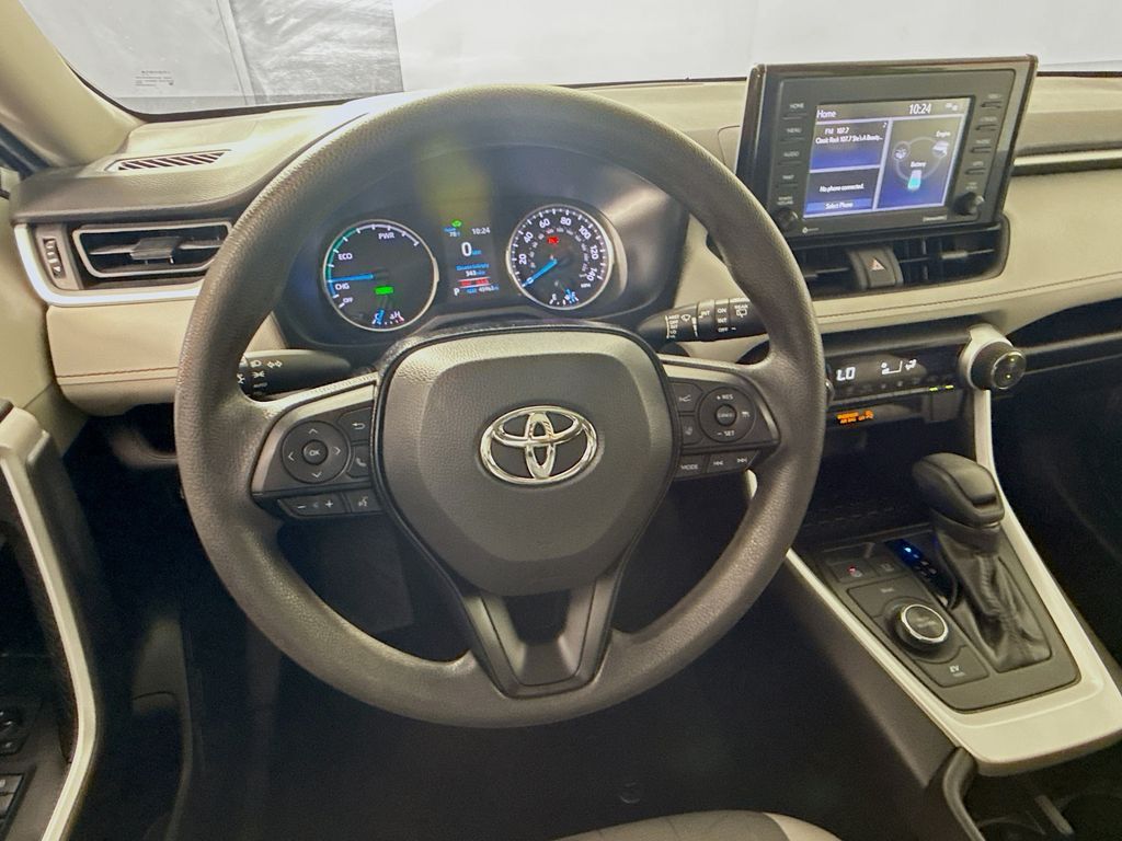 2022 Toyota RAV4 Hybrid XLE photo 10