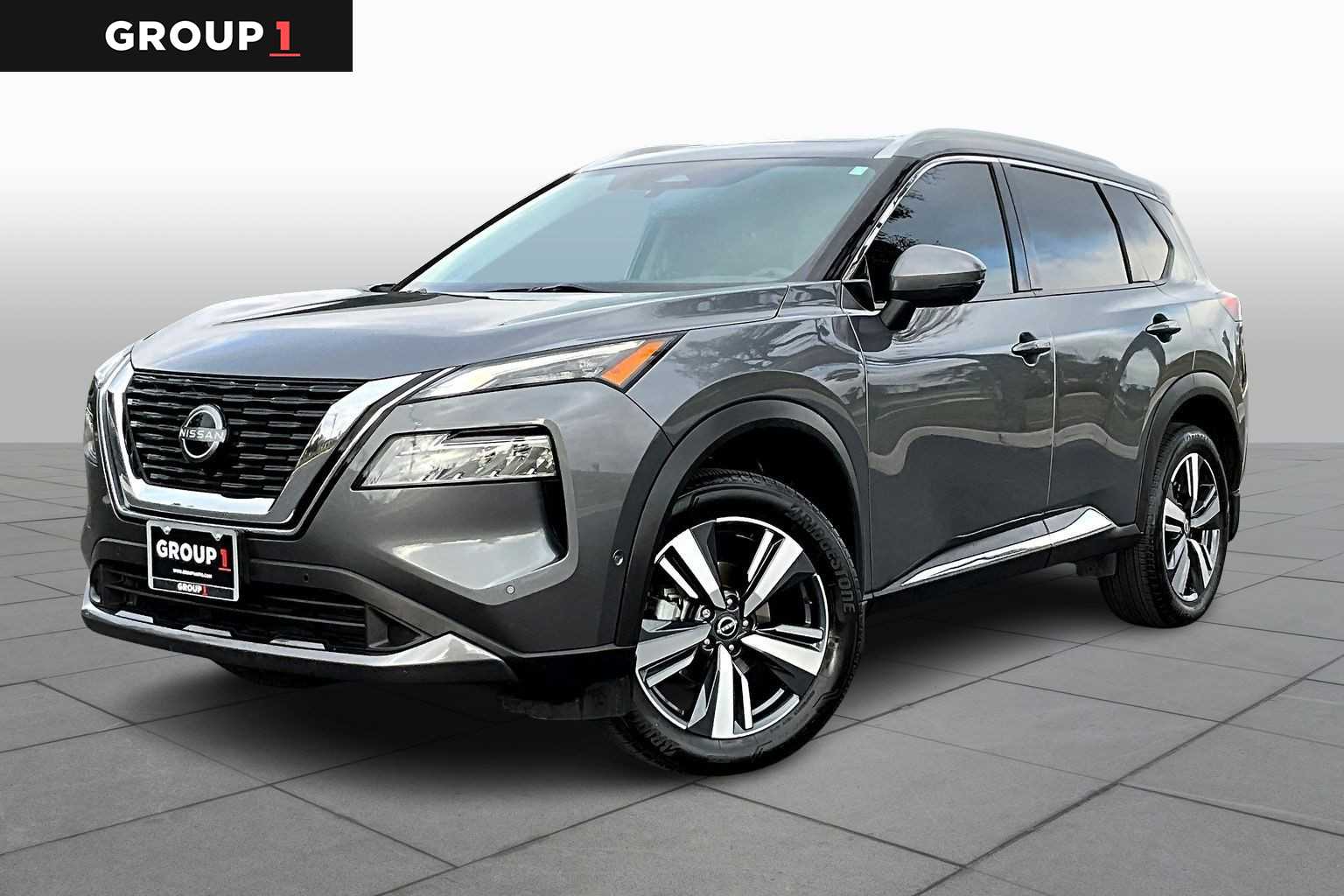 2023 Nissan Rogue SL's photo