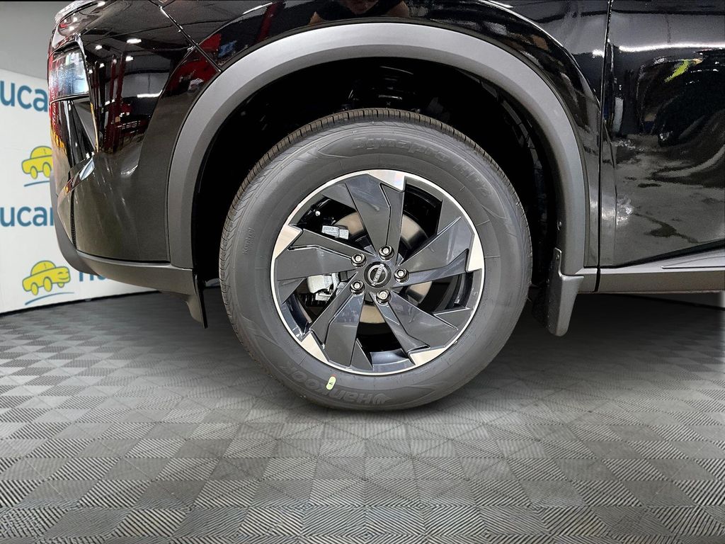2026 Nissan Rogue SV photo 12