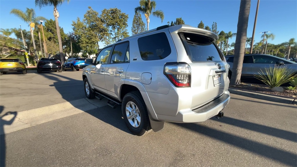 2022 Toyota 4Runner SR5 Premium photo 6