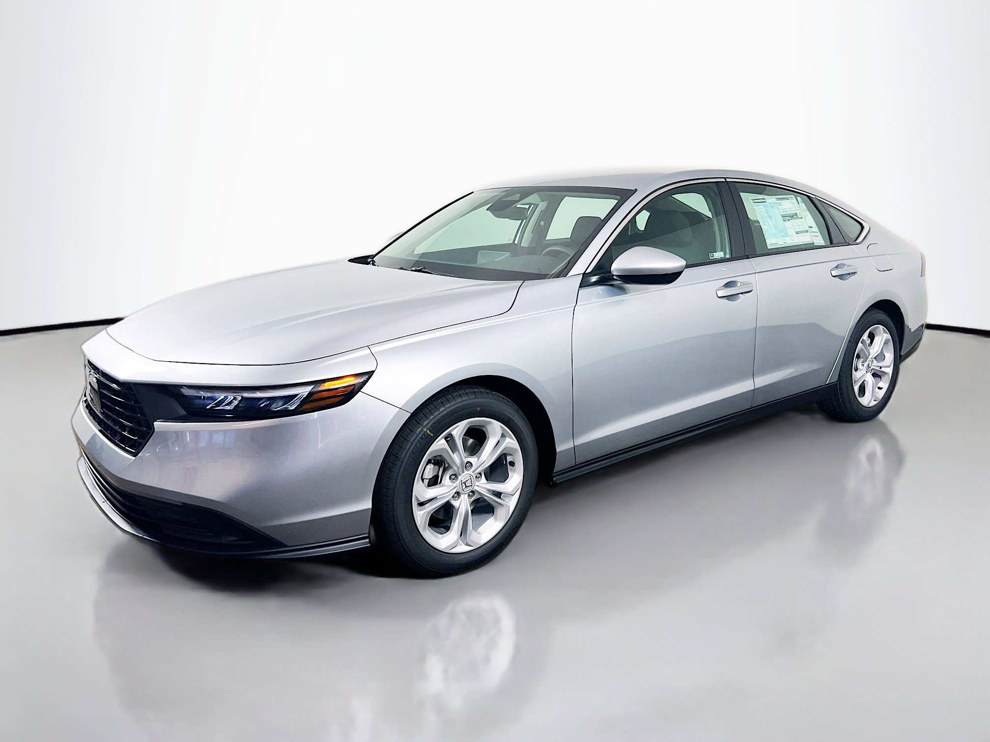 2025 Honda Accord LX photo 4