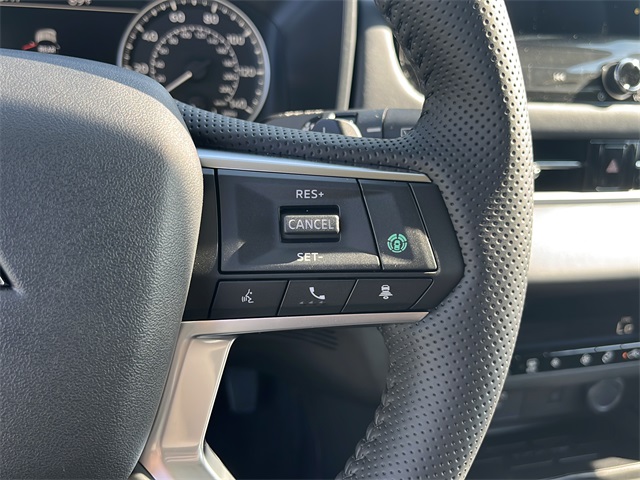 2025 Mitsubishi Outlander SE photo 29