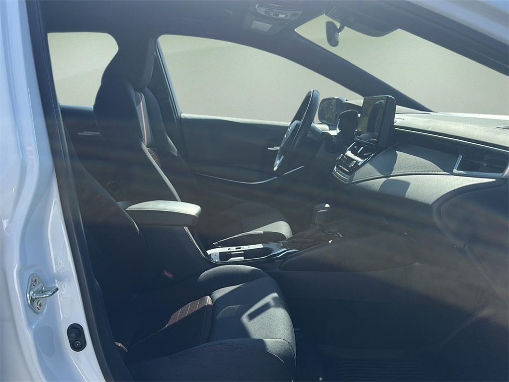 2023 Toyota Corolla SE photo 17