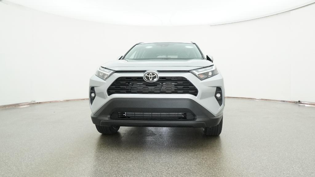 2025 Toyota RAV4 XLE Premium photo 3