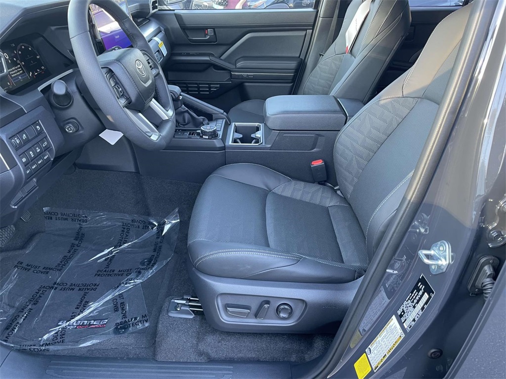 2025 Toyota 4Runner TRD Off-Road Premium photo 17