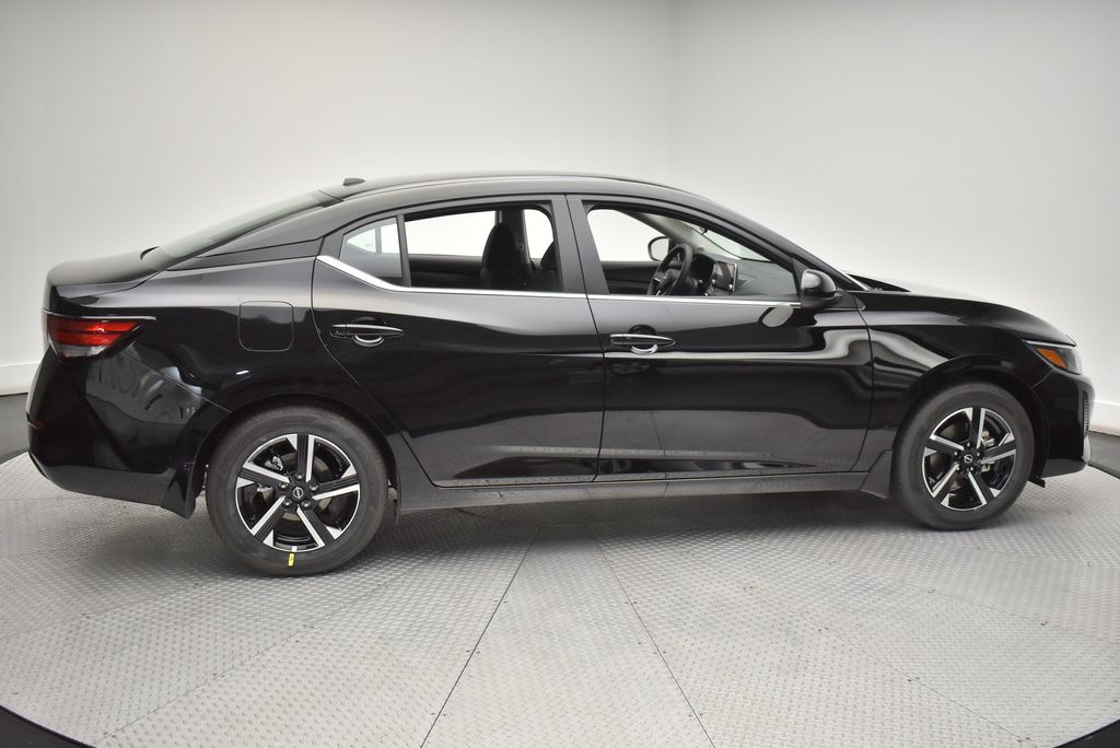 2025 Nissan Sentra SV photo 3