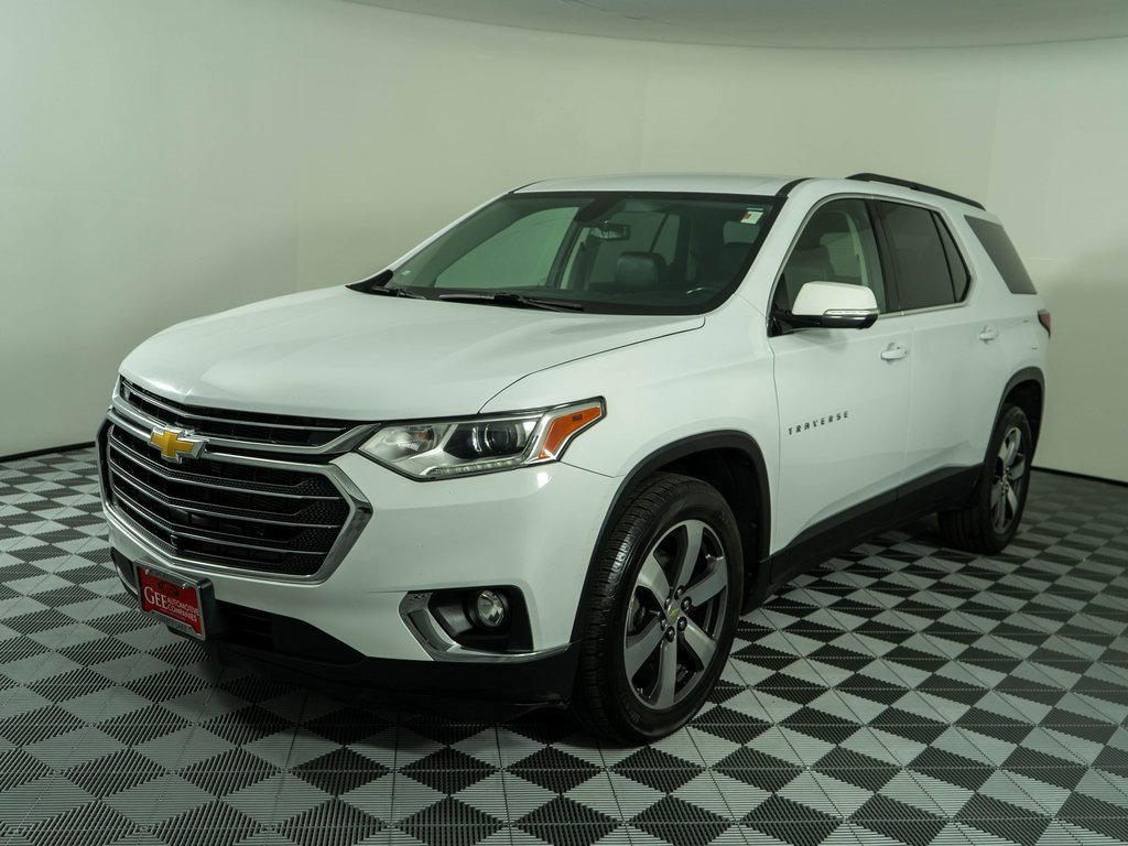 2020 Chevrolet Traverse Leather photo 3