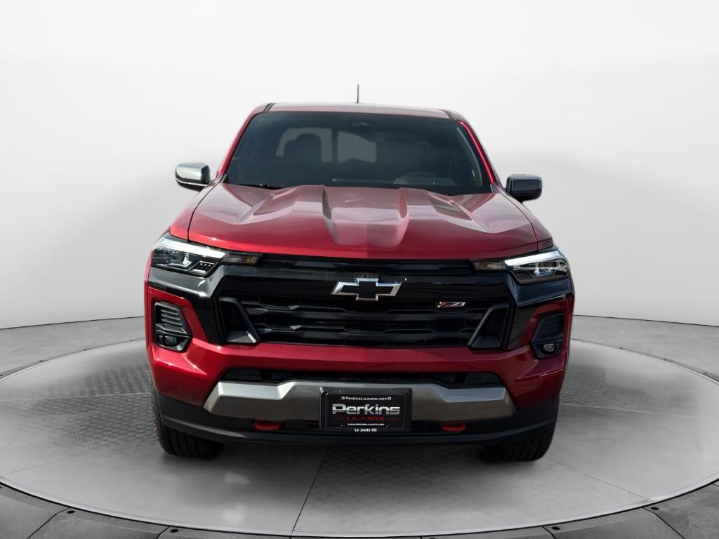 2025 Chevrolet Colorado Z71 photo 2