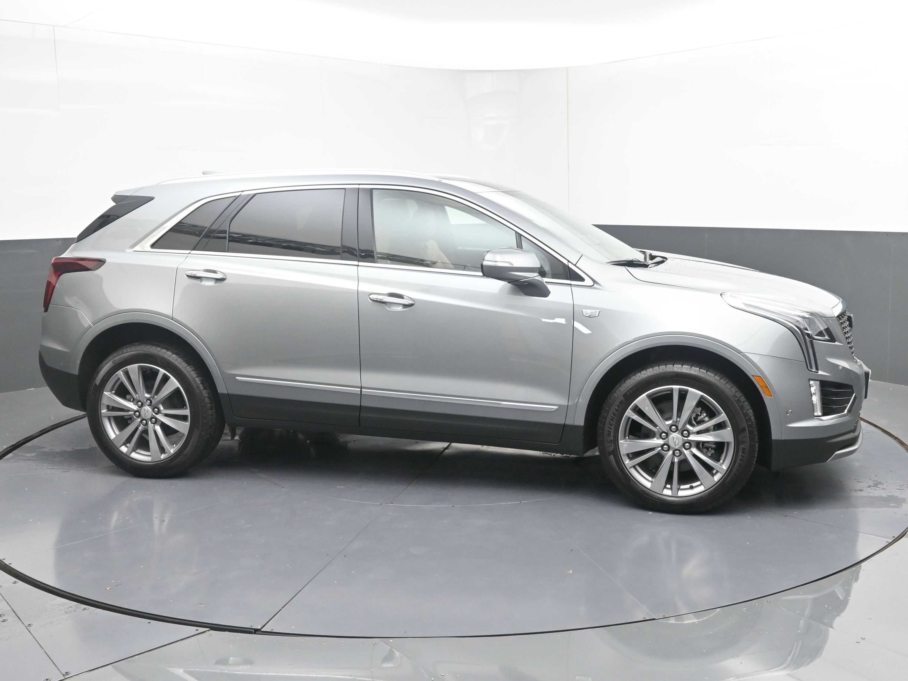2025 Cadillac XT5