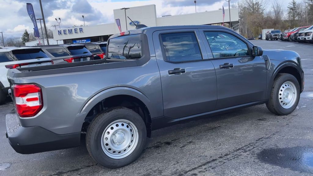 2025 Ford Maverick XL photo 3