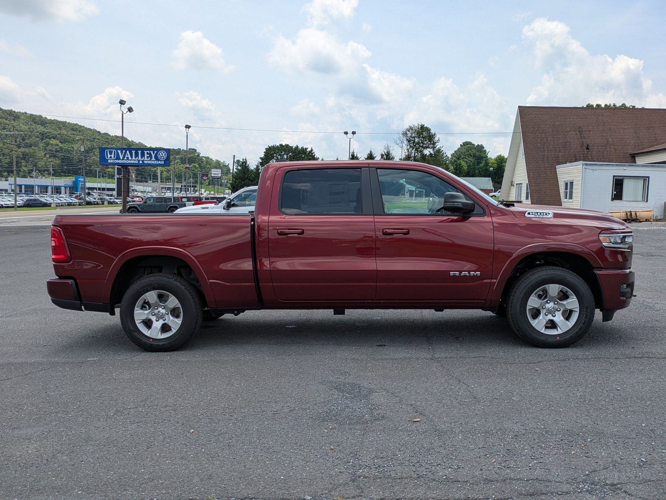 2025 Ram 1500 Big Horn photo 2