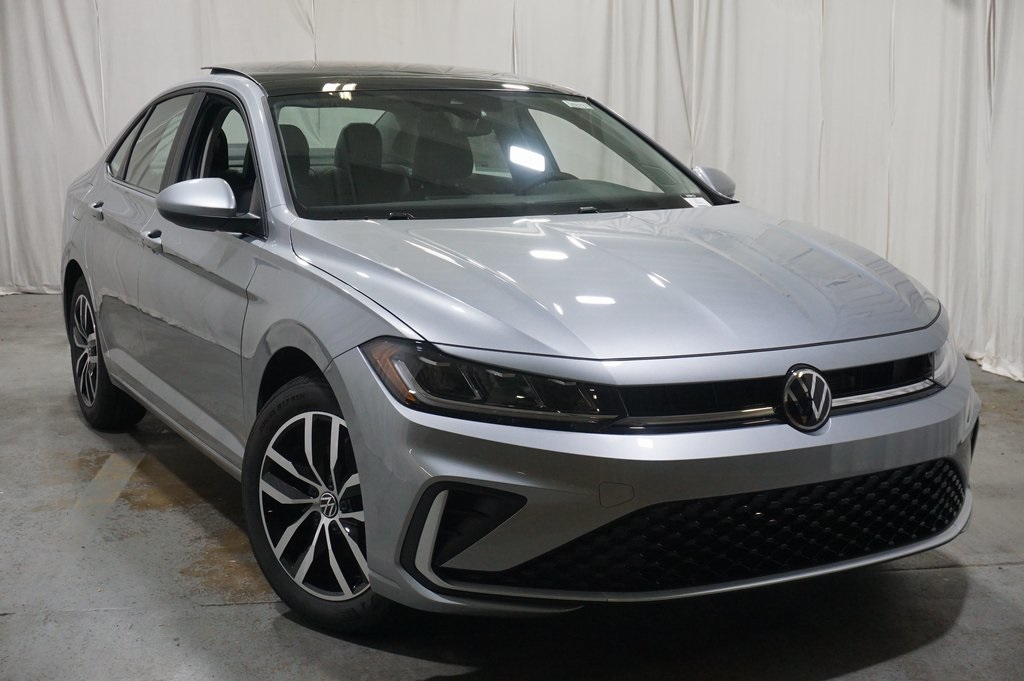 2025 Volkswagen Jetta 1.5T SE photo 3