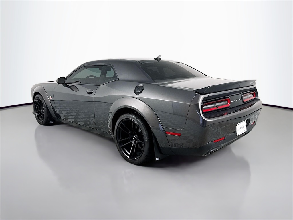 2023 Dodge Challenger R/T Scat Pack Widebody photo 3