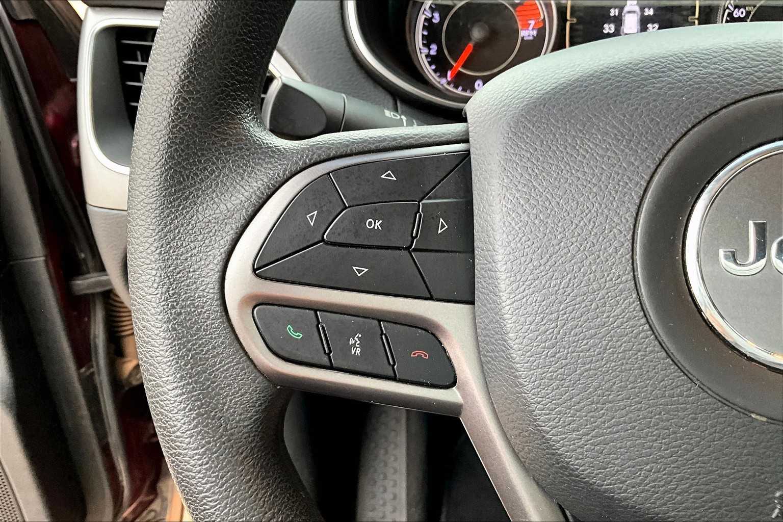 2020 Jeep Cherokee Latitude photo 19