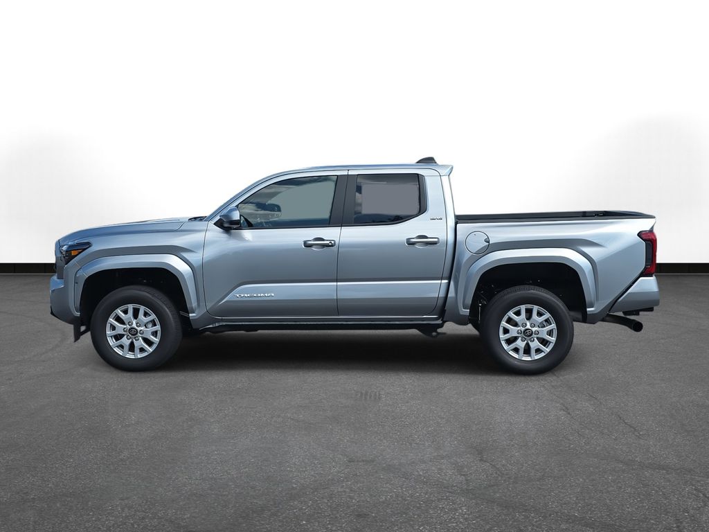 2025 Toyota Tacoma SR5 photo 8