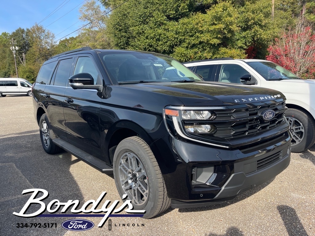 2025 Ford Expedition Active's photo