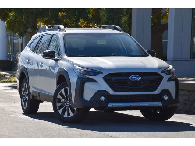 2025 Subaru Outback Limited's photo