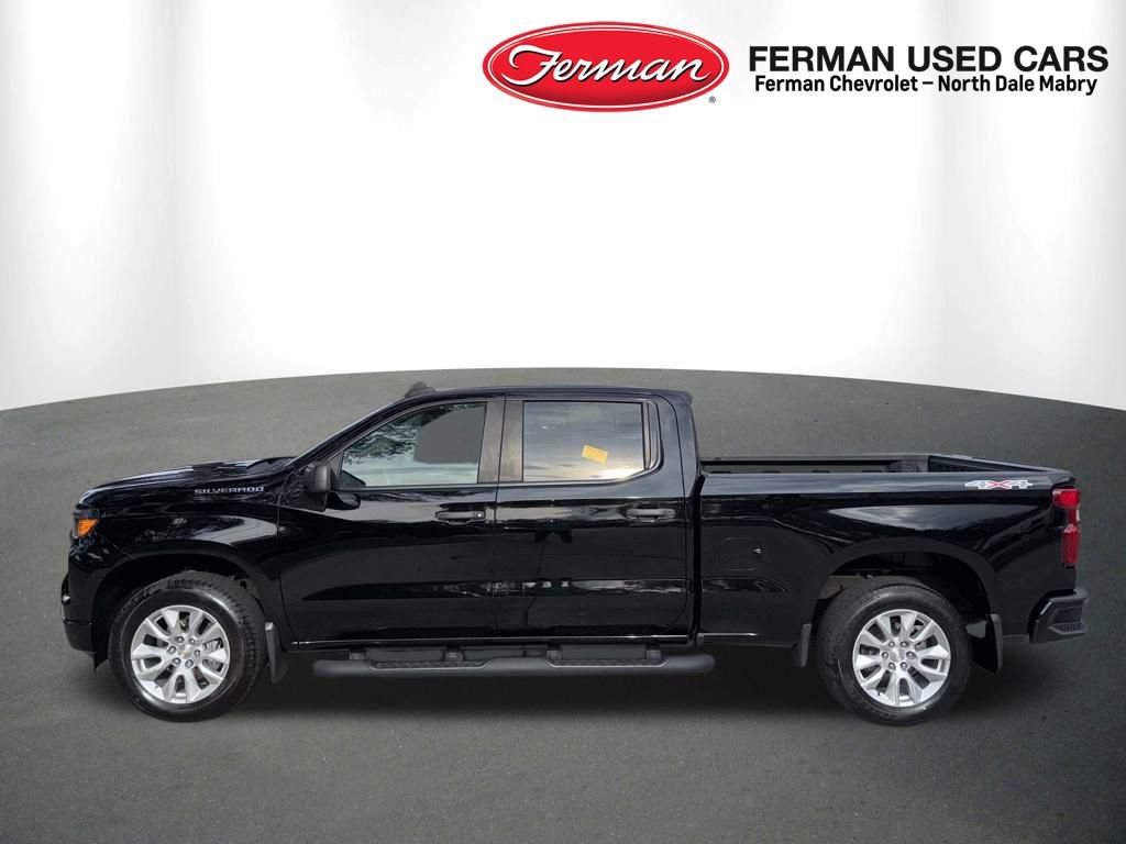 2022 Chevrolet Silverado 1500 Custom photo 4