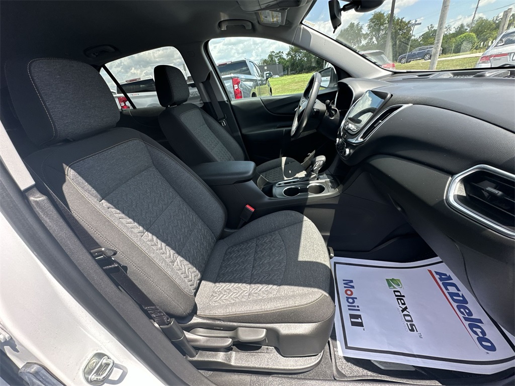 2022 Chevrolet Equinox LT photo 23
