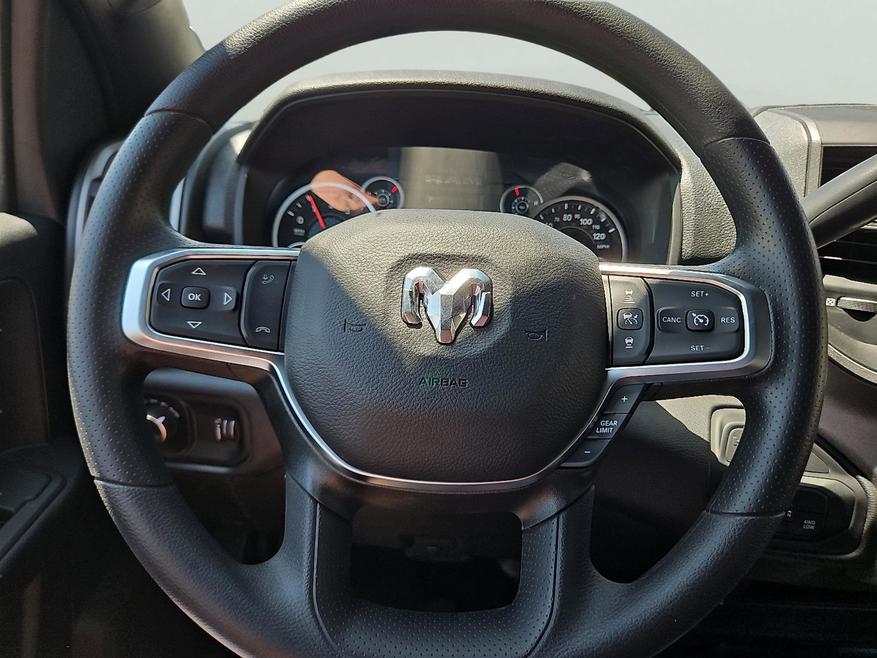 2025 Ram 2500 Tradesman photo 15