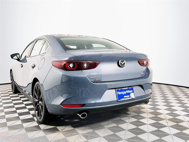 2025 Mazda Mazda3 2.5 s Carbon photo 4