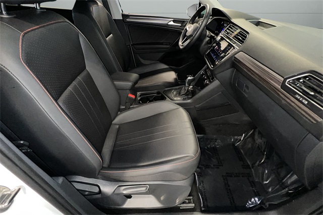 2024 Volkswagen Tiguan Wolfsburg Edition photo 26