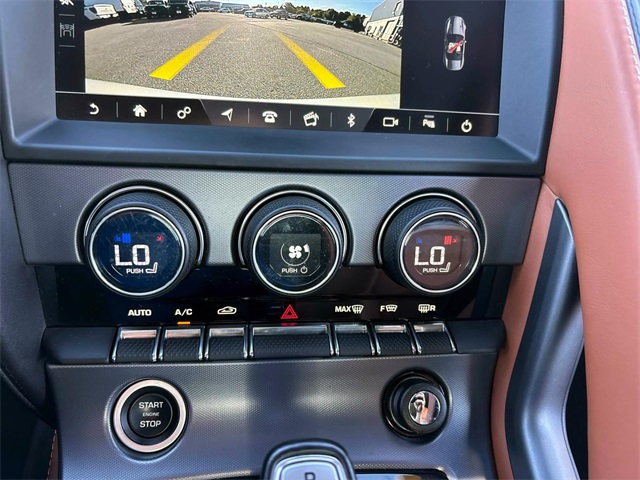2019 Jaguar F-TYPE P380 photo 21