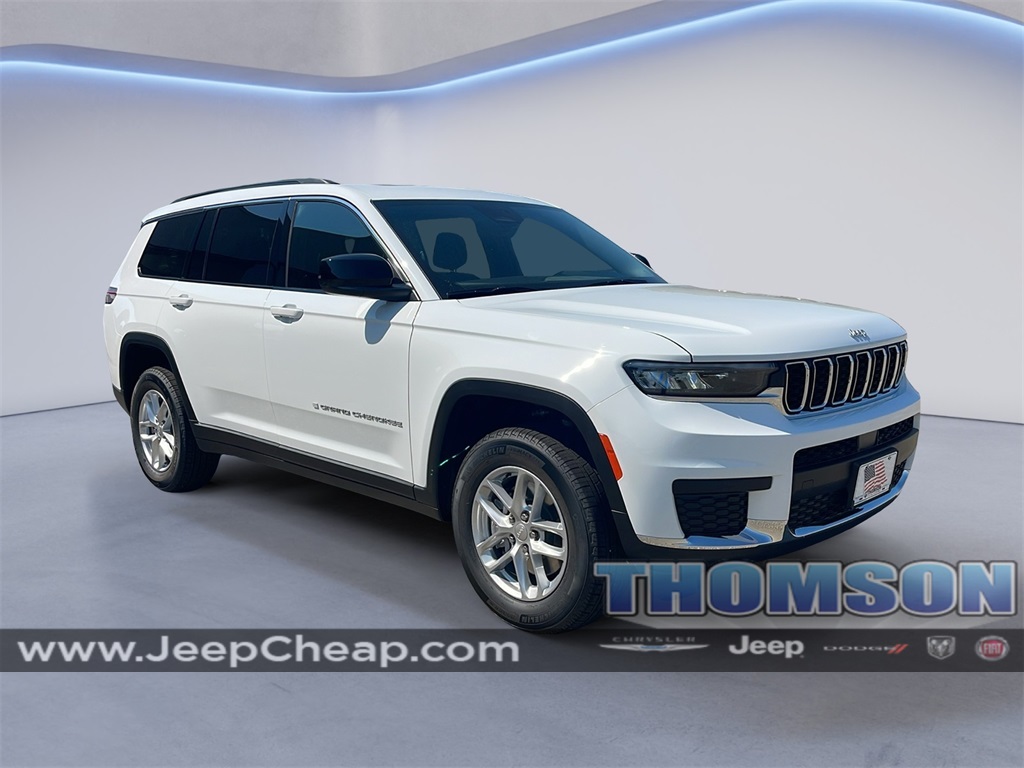2025 Jeep Grand Cherokee L Laredo's photo