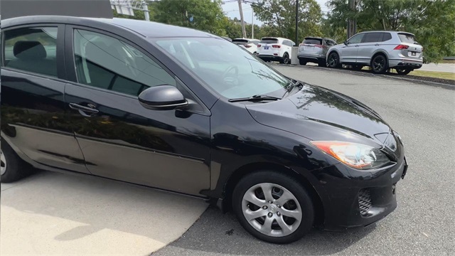 Used 2013 Mazda MAZDA3 i Sport with VIN JM1BL1UP9D1850576 for sale in Danvers, MA