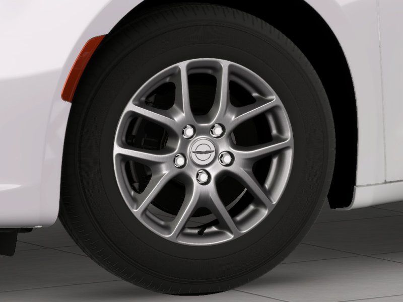 2026 Chrysler Pacifica photo 10
