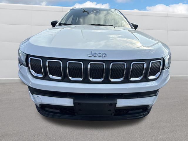 2022 Jeep Compass Latitude photo 8