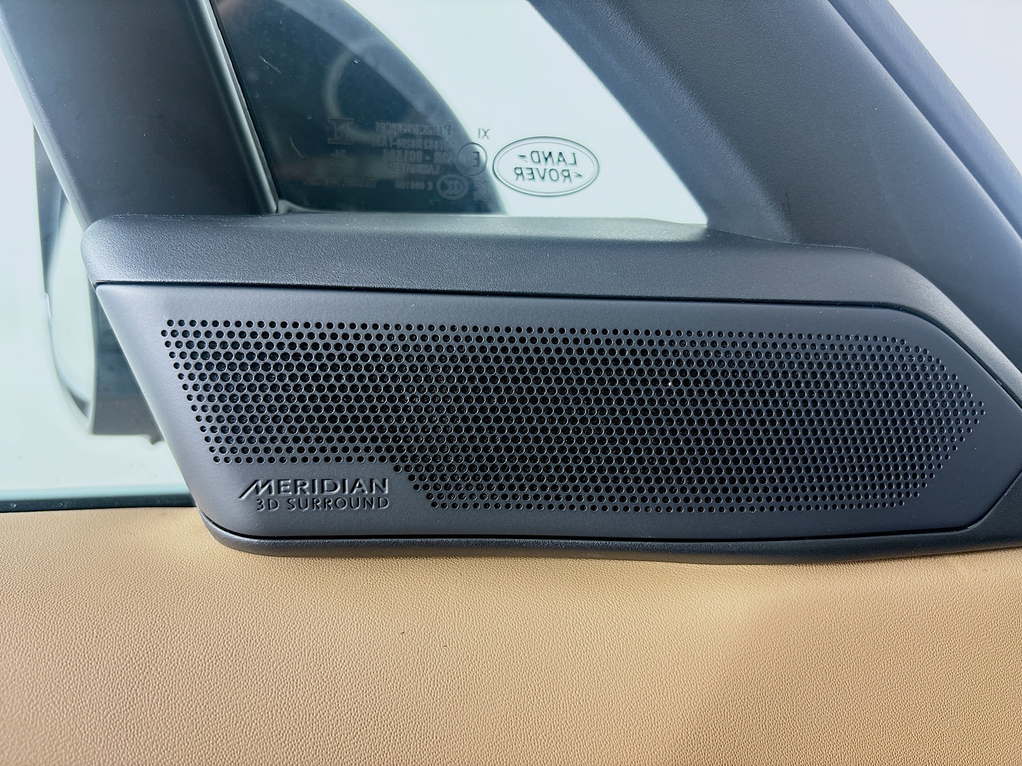 2025 Land Rover Range Rover Sport SE photo 18