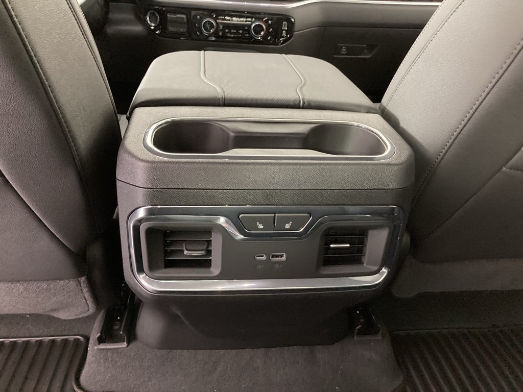 2025 Chevrolet Silverado 2500HD LTZ photo 3