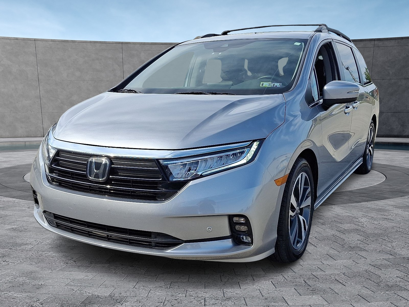 2021 Honda Odyssey Touring photo 4
