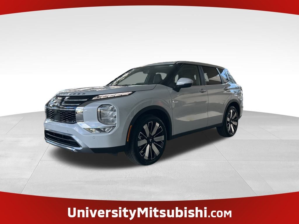 2026 Mitsubishi Outlander SE's photo