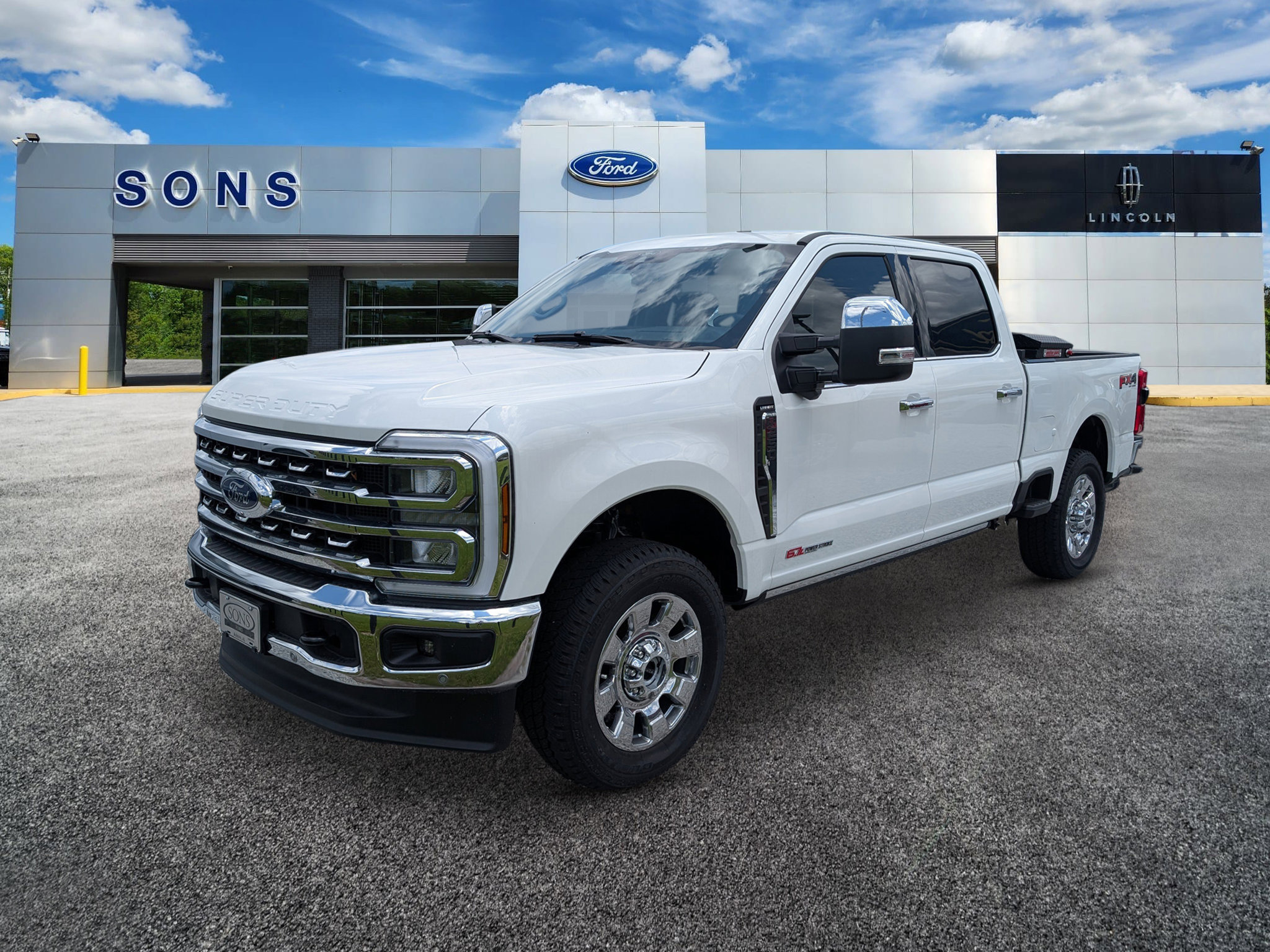 2025 Ford F-250 Super Duty Lariat's photo