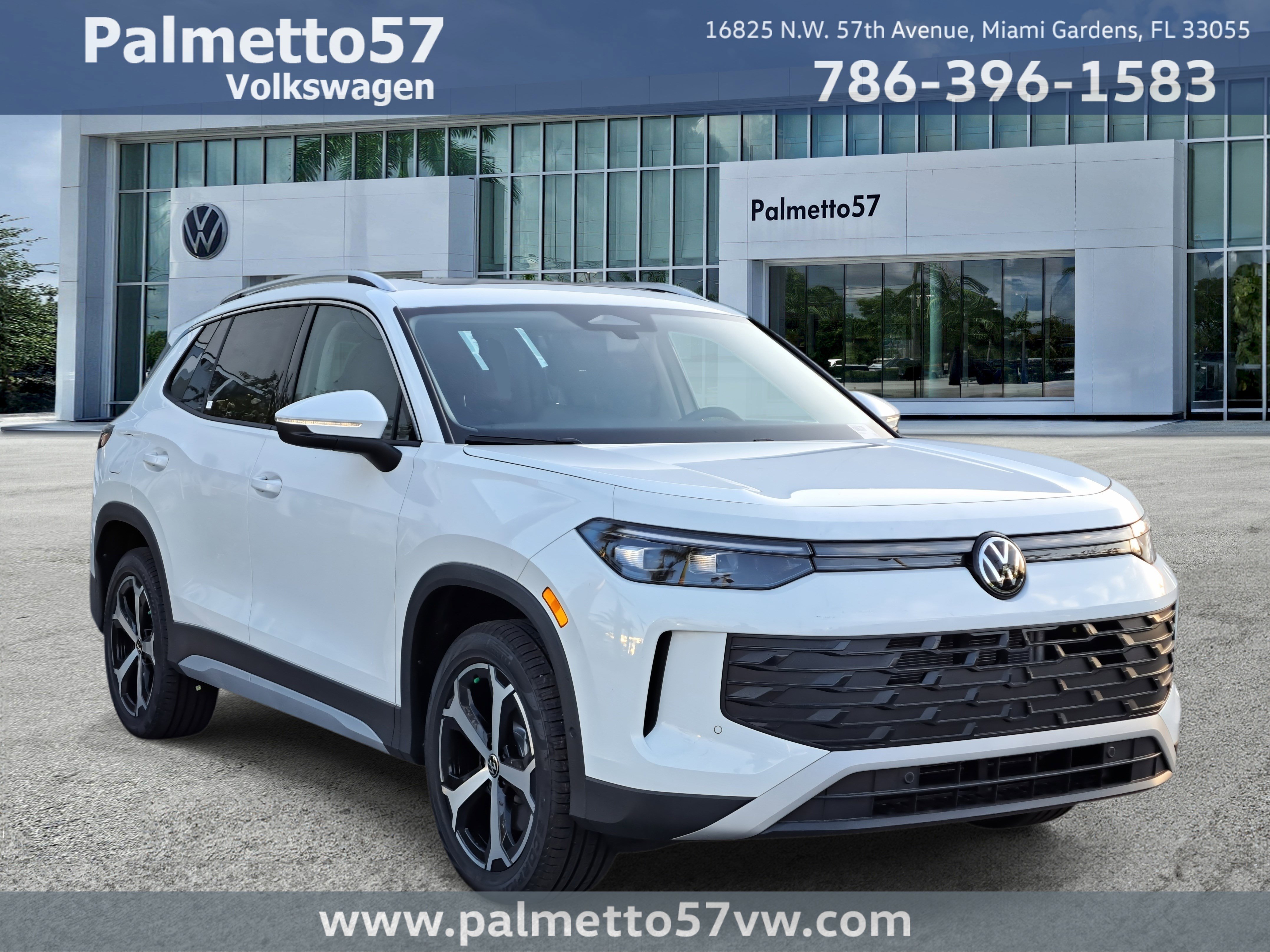 2026 Volkswagen Tiguan SE's photo