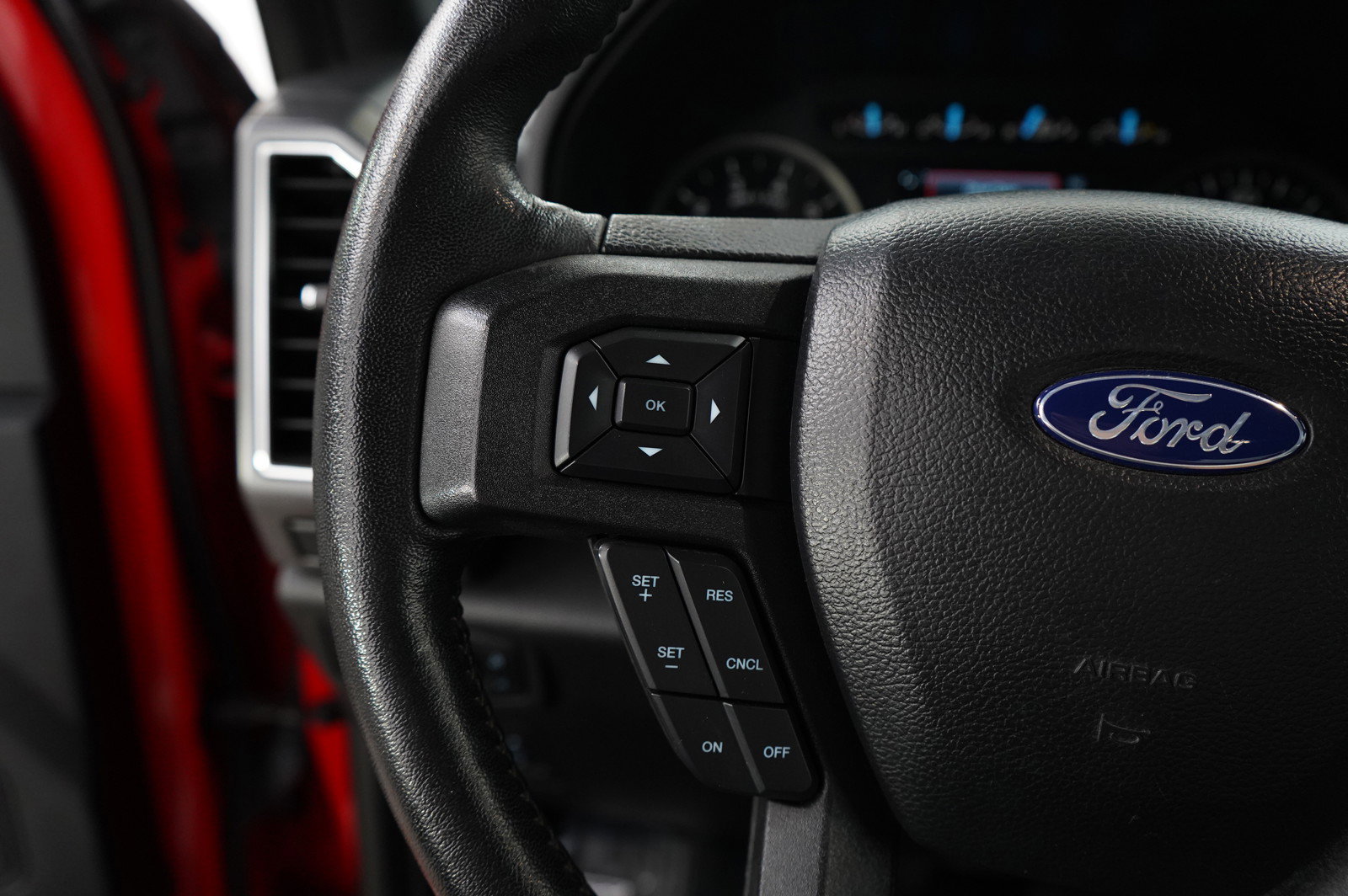 2018 Ford F-150 XLT photo 18