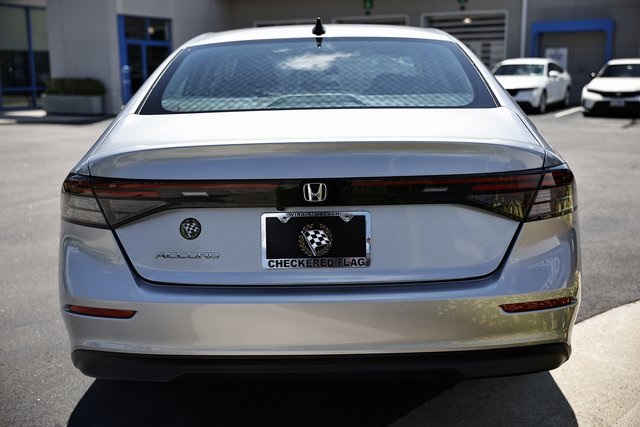 2025 Honda Accord 1.5T SE photo 9
