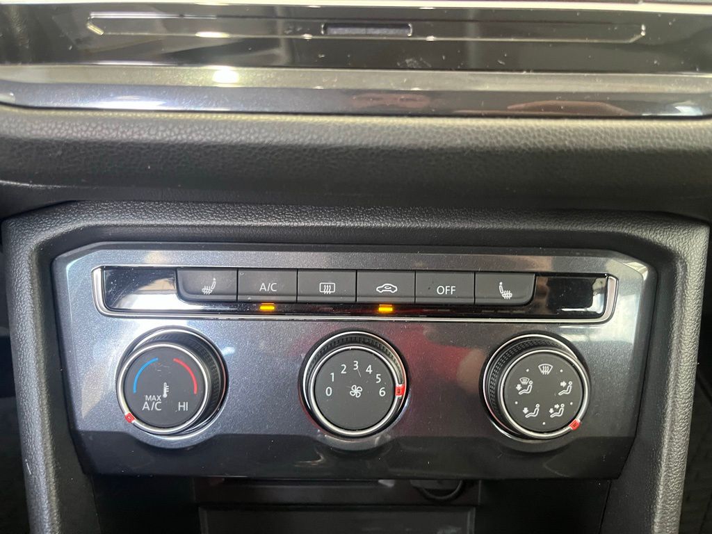 2022 Volkswagen Tiguan S photo 16