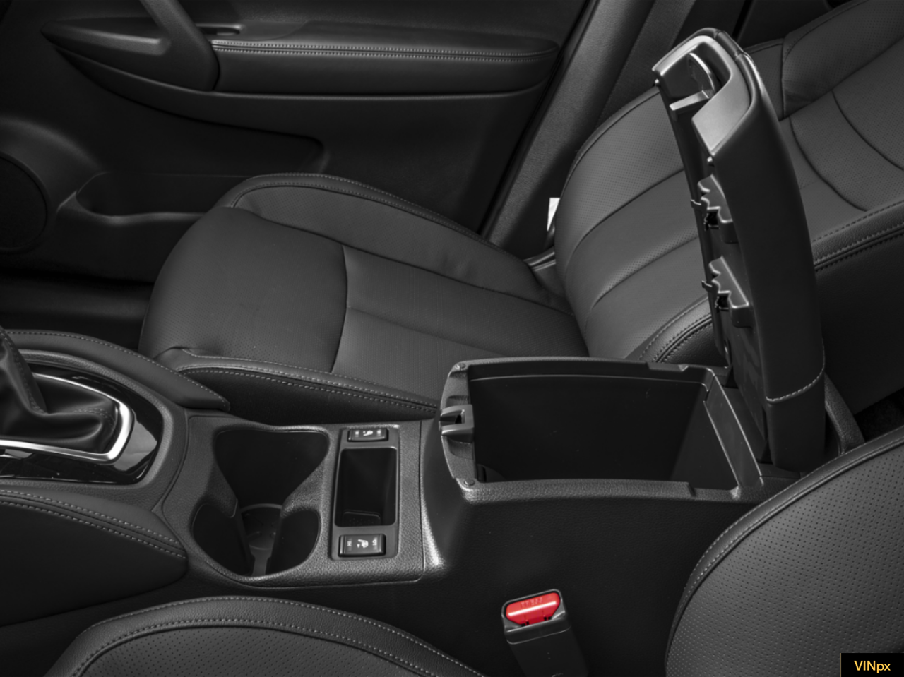 2019 Nissan Rogue SV photo 10