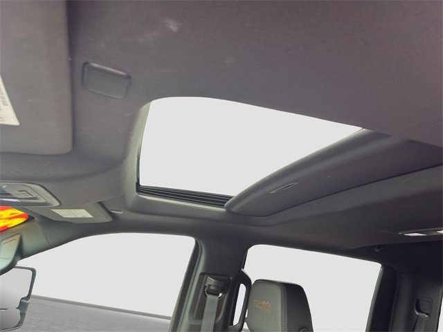 2024 Chevrolet Silverado High Country photo 9