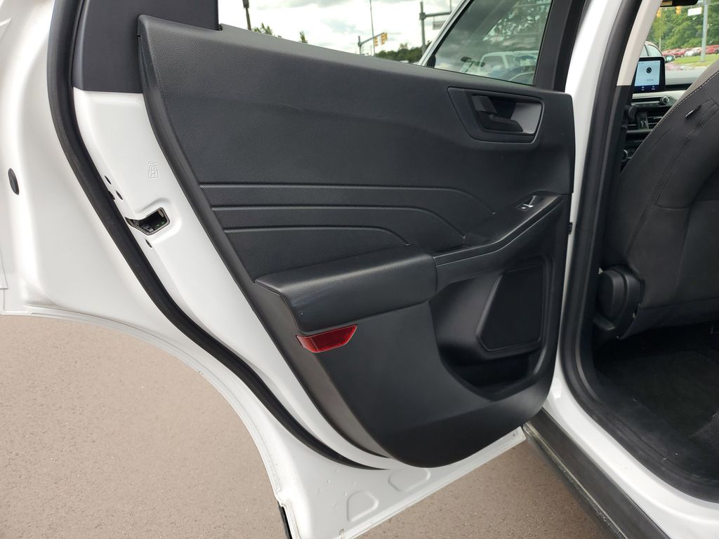 2022 Ford Escape SE photo 22