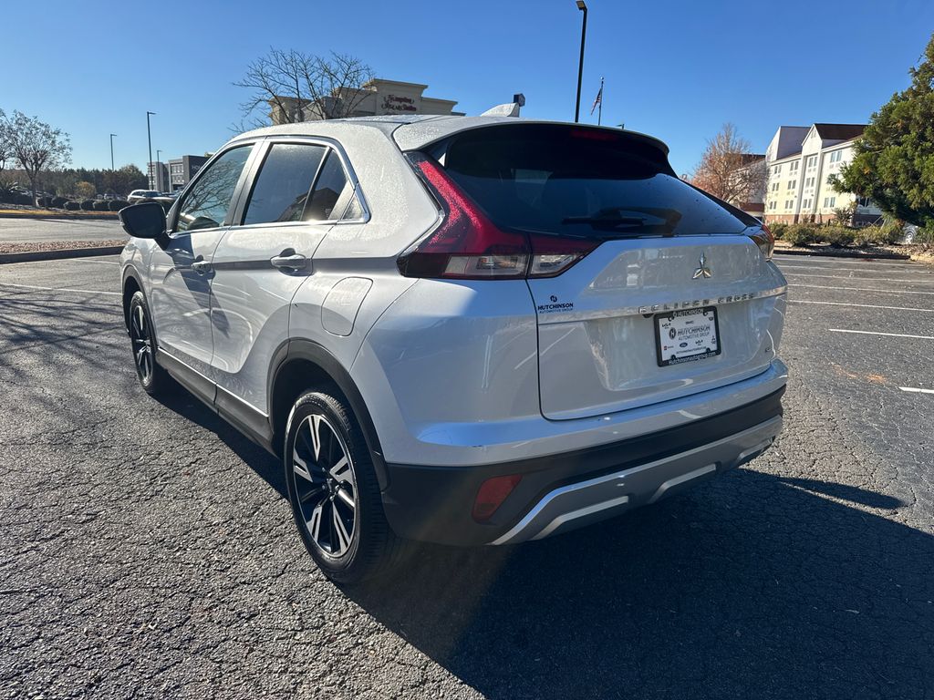 2025 Mitsubishi Eclipse Cross SE photo 2