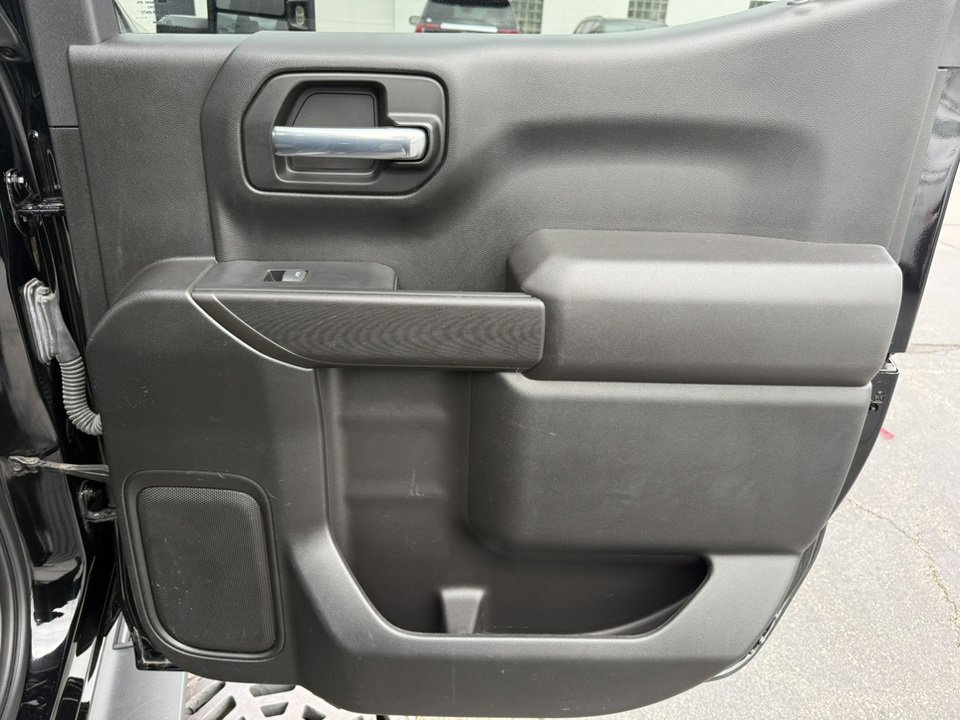 2021 CHEVROLET SILVERADO - Image 33