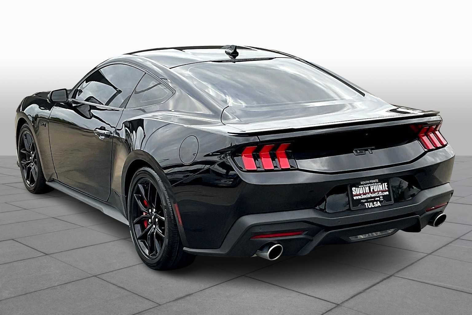 2024 Ford Mustang GT Premium photo 10