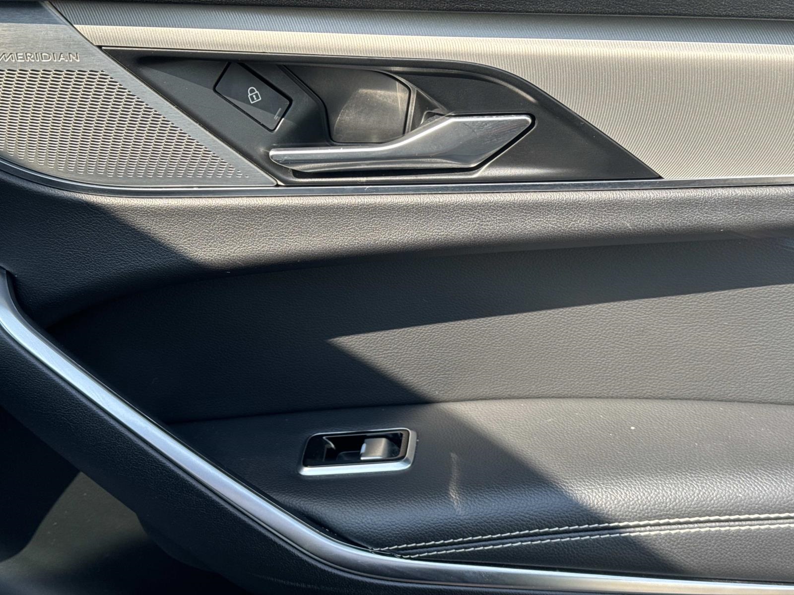 2024 Jaguar F-PACE P250 R-Dynamic S photo 12